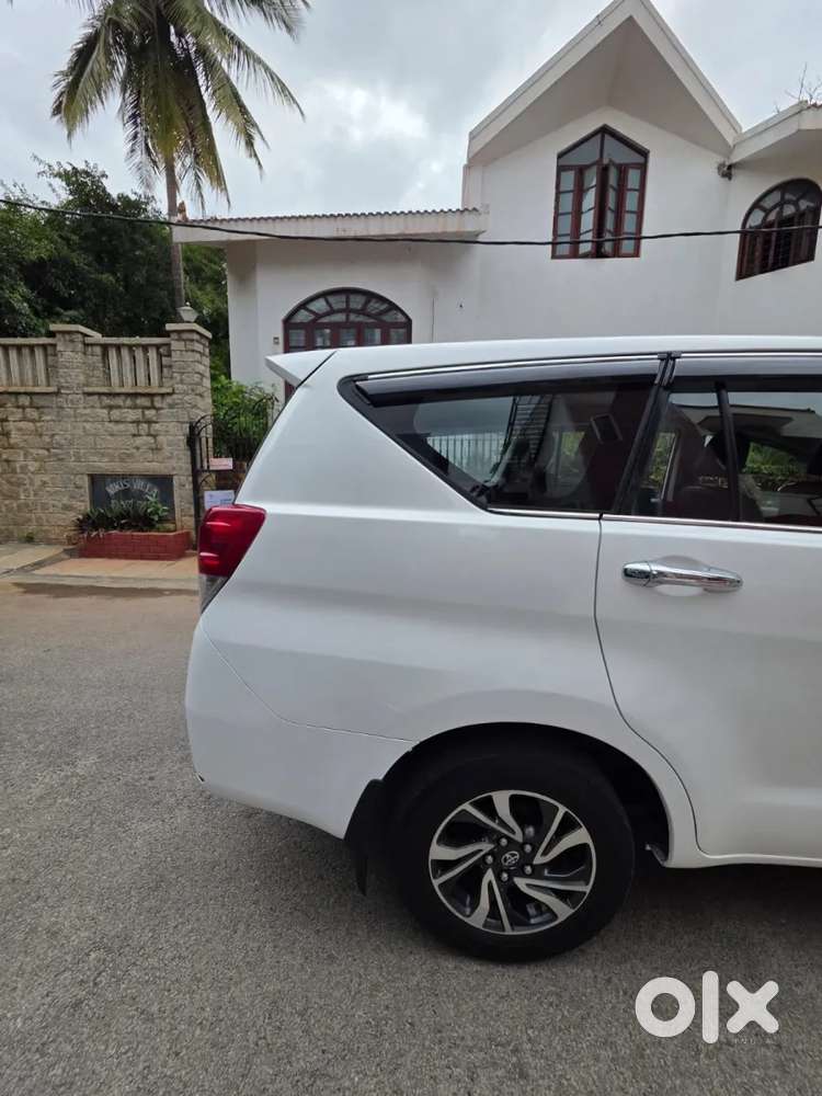 Toyota Innova Crysta [ ] 2.4 Gx At 7 Str, 2021, Diesel