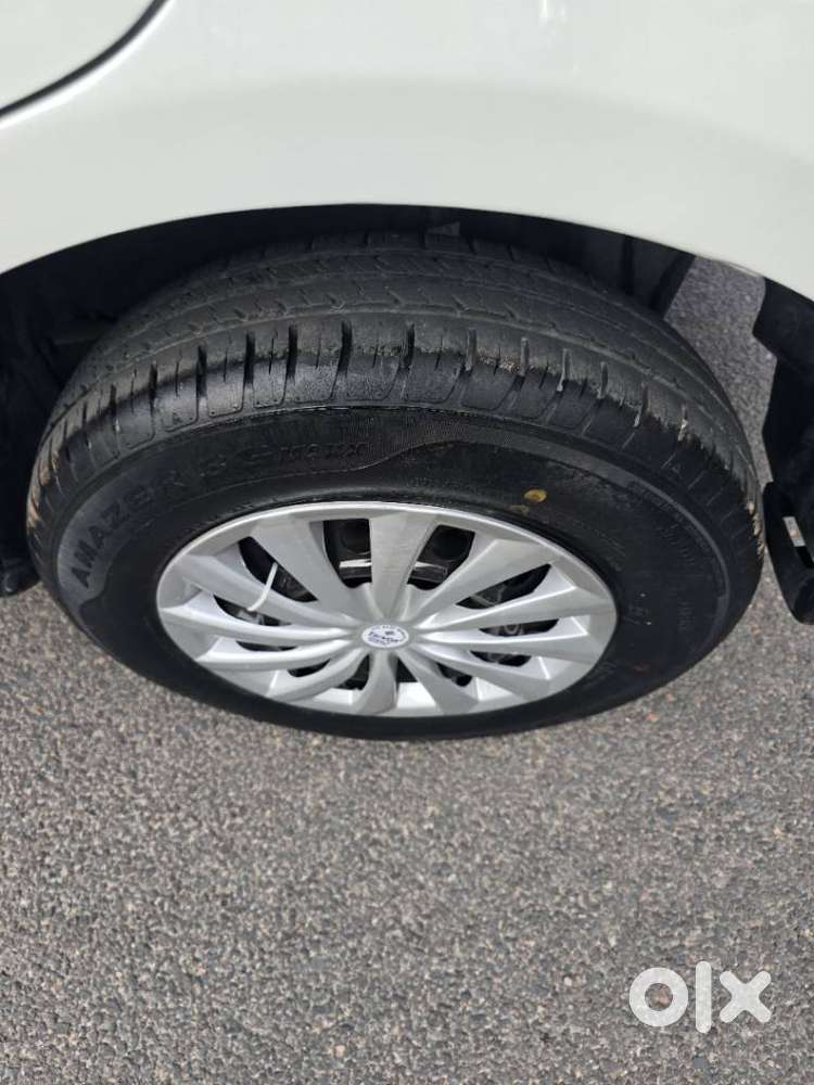 Maruti Suzuki Swift Dzire 1.2 Vxi Bsiv, 2012, Petrol