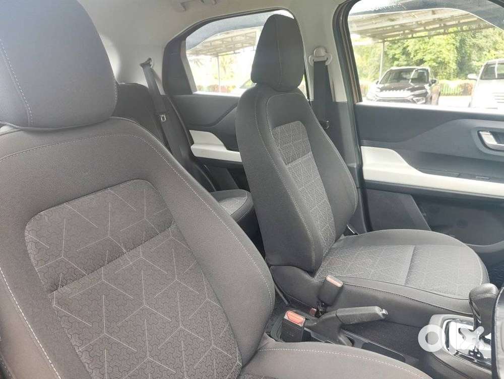 Tata Punch 1.2 Revotron Creative Amt Dual Tone, 2022, Petrol