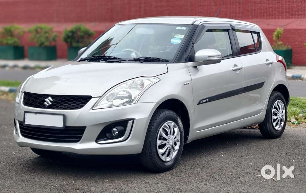 Maruti Suzuki Swift Vxi 1.2 Abs Bs-iv, 2017, Petrol