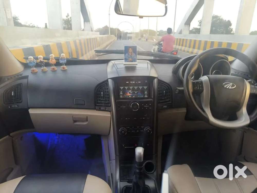 Mahindra Xuv500 2018 Diesel 75000 Km Driven