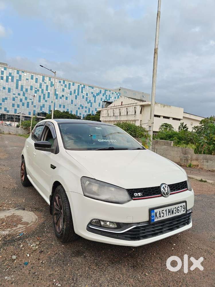 Volkswagen Polo Petrol Manual 2011