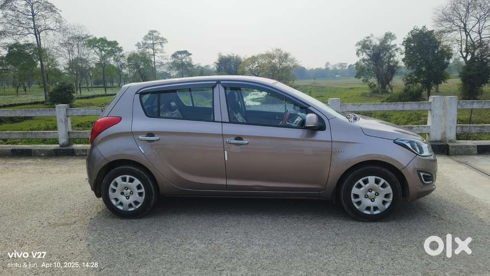 Hyundai I20 Magna Petrol 2014