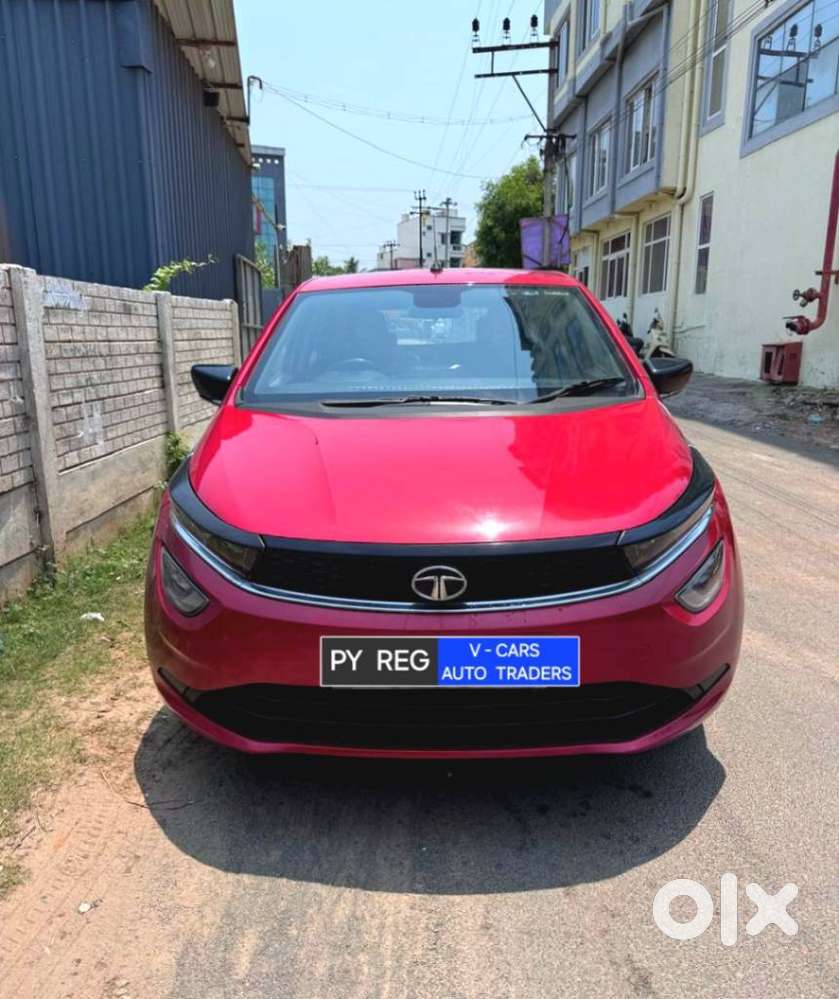 Tata Altroz 1.2 Xza Petrol Dct, 2022, Petrol