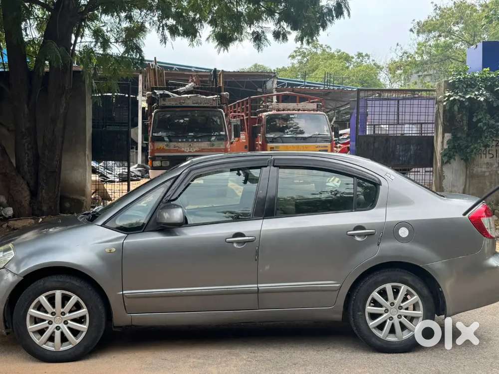Maruthi Suzuki.  Swift Sx4