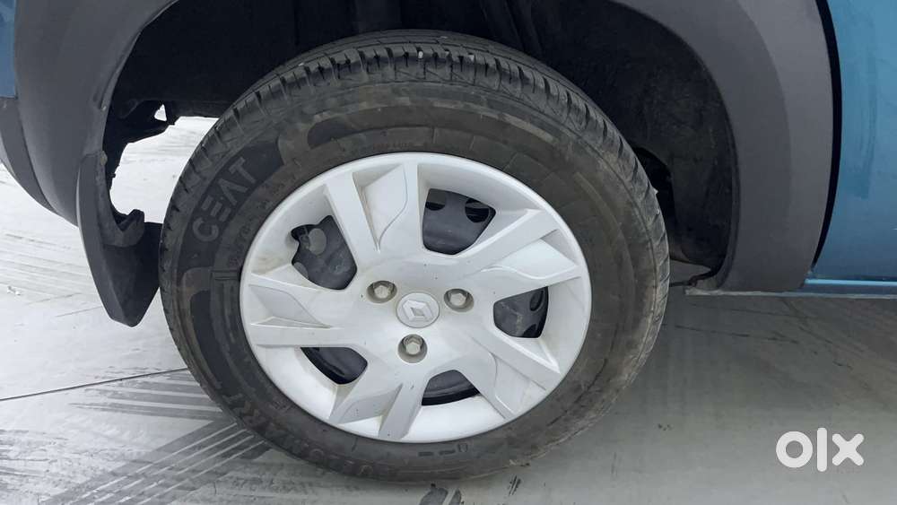 Renault Kwid 1.0 Rxt Amt, 2023, Petrol