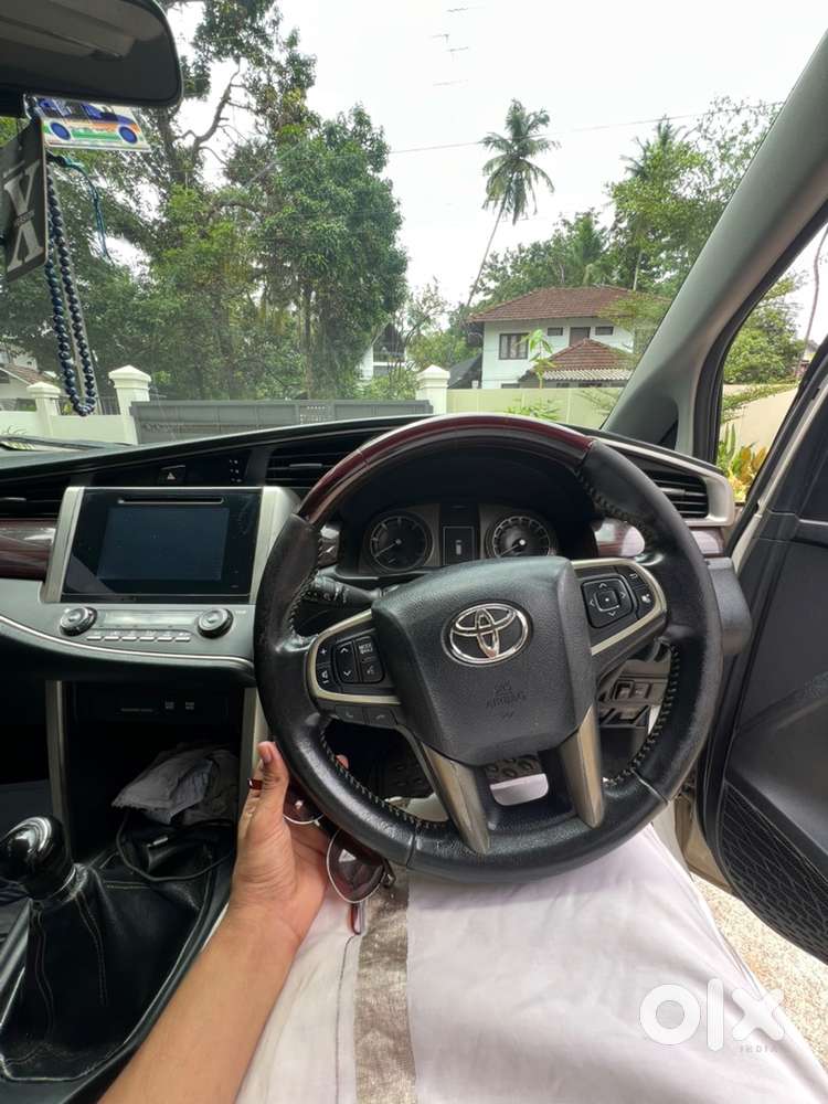 Toyota Innova Crysta 2016-2017 Diesel