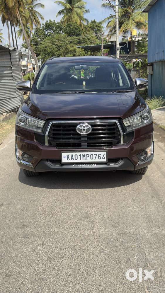 Toyota Innova Crysta 2.8 Zx At 7 Seater, 2016, Diesel