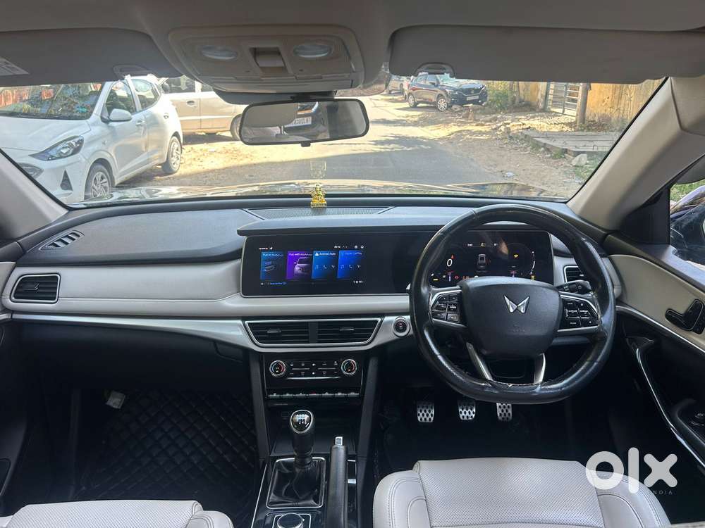 Mahindra Xuv700 2.2 Ax 7 Diesel Mt Str, 2022, Diesel