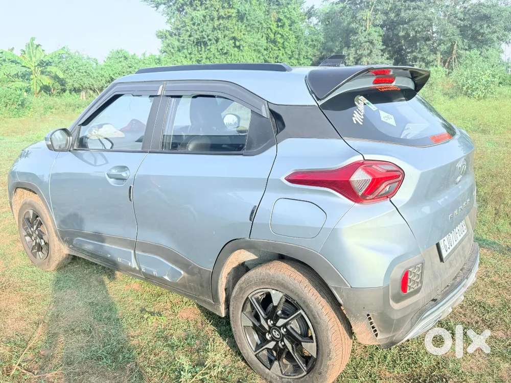 Tata Punch Dazzle Sunroof 2023