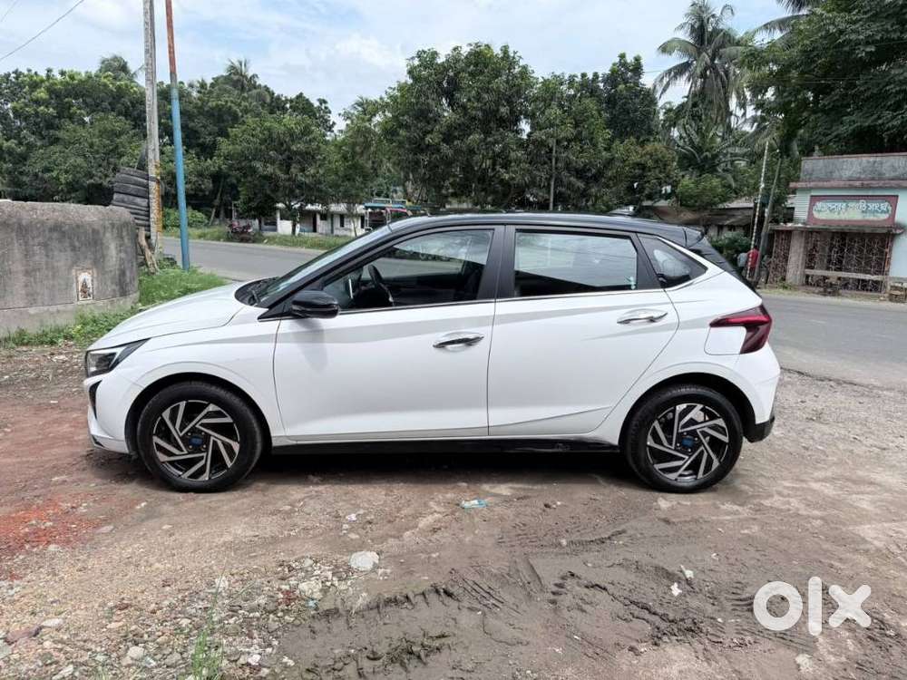 Hyundai Elite I20 Asta (o) 1.2 Mt, 2024, Petrol