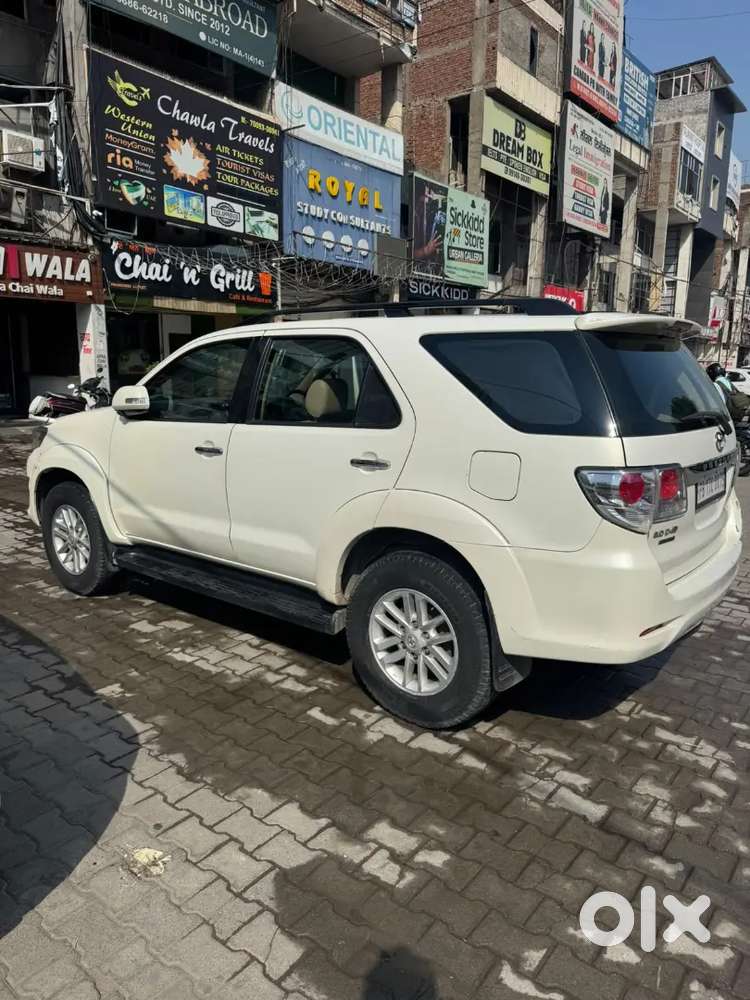 Toyota Fortuner 2013 Diesel Automatic 2nd Owner