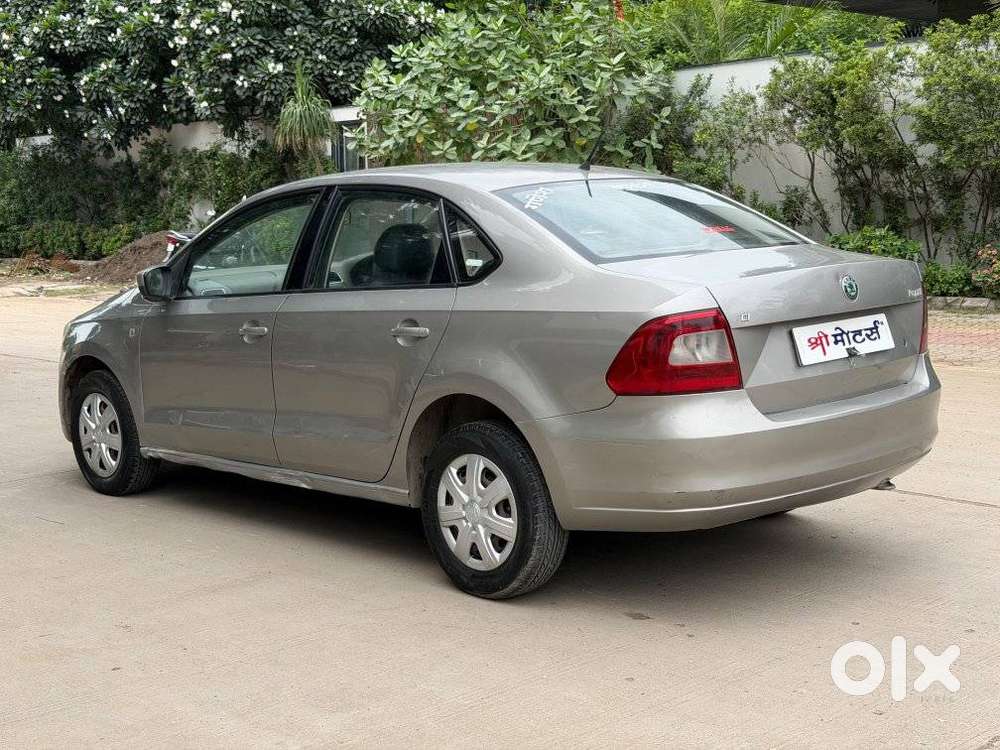 Skoda Rapid 1.5 Tdi Ambition Plus, 2012, Diesel