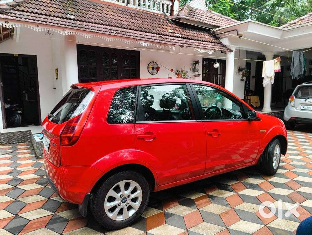 Ford Figo 1.2ptitanium Sports Pack, 2012, Petrol