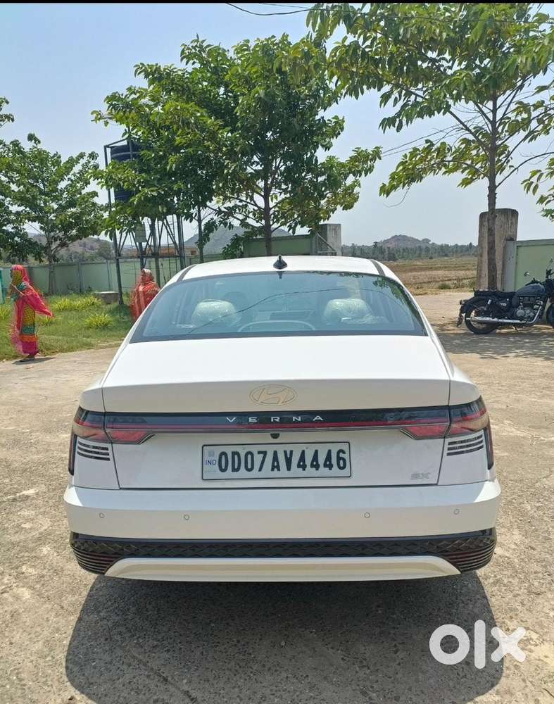 Hyundai Verna Petrol Manual 2024