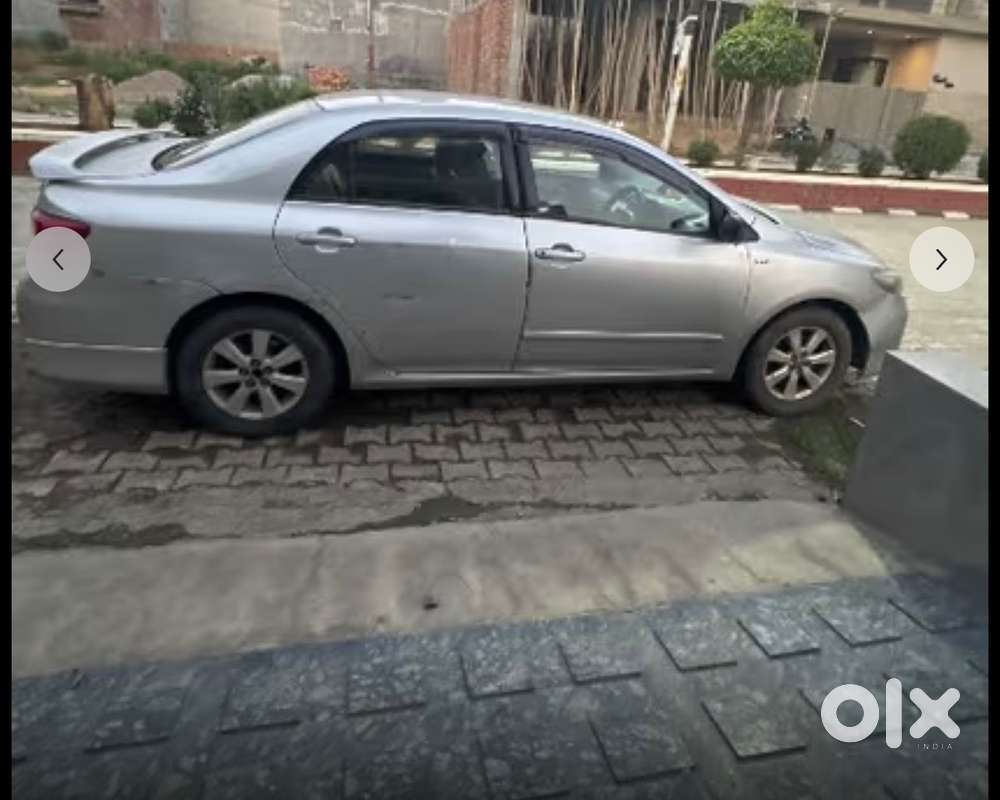 Toyota Corolla Altis 2042