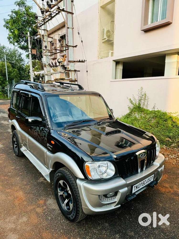 Mahindra Scorpio Classic 2010 Diesel 150000 Km Driven