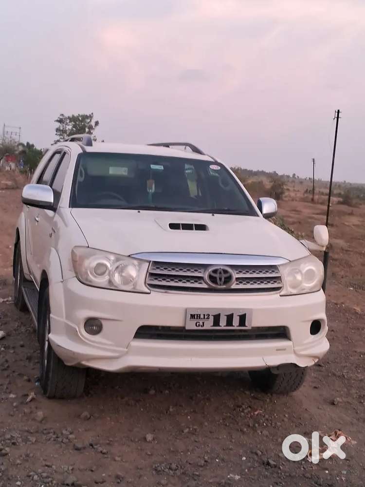 Toyota Fortuner Diesel Manual 2011 Model