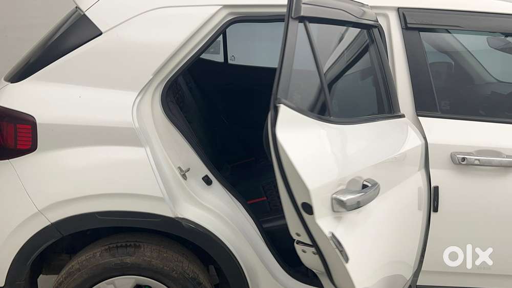 Hyundai Venue 1.2 S Plus, 2021, Petrol