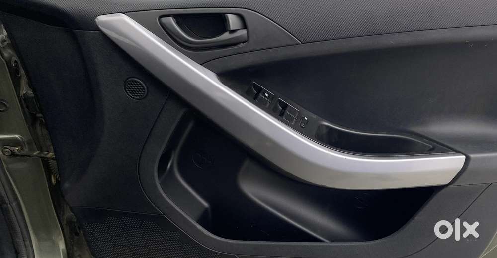 Tata Nexon 1.2 Revotron Xm (s), 2022, Petrol