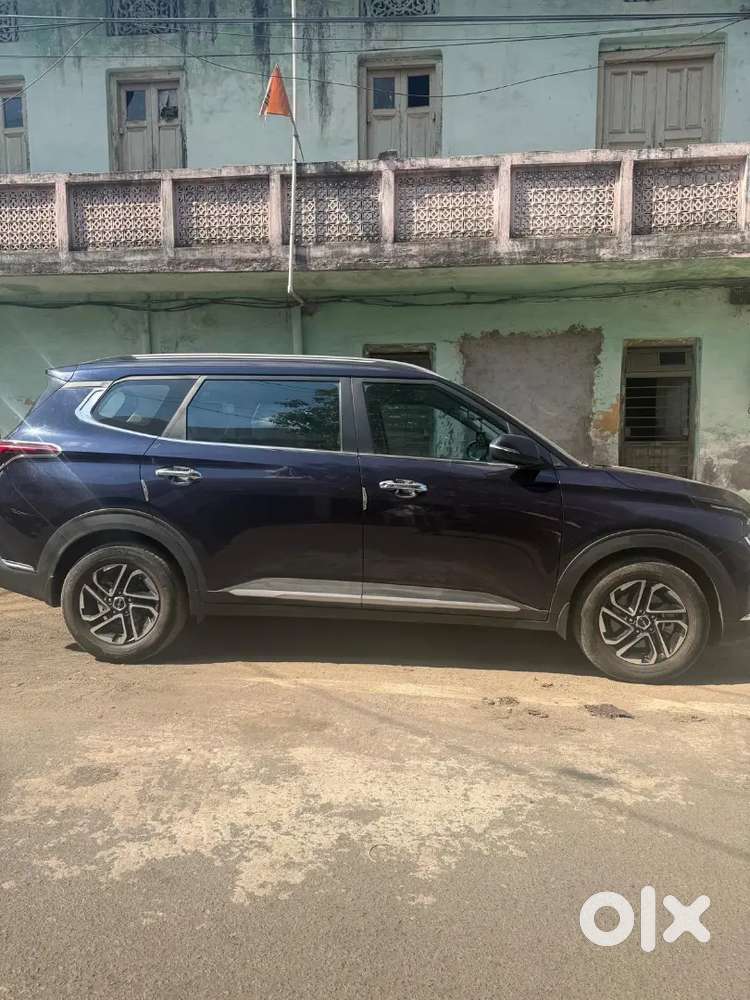 Kia Carens 2022 Petrol Well Maintained