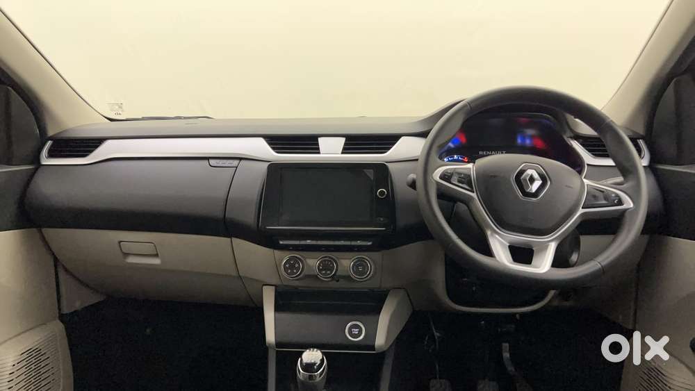 Renault Triber Rxz, 2023, Petrol