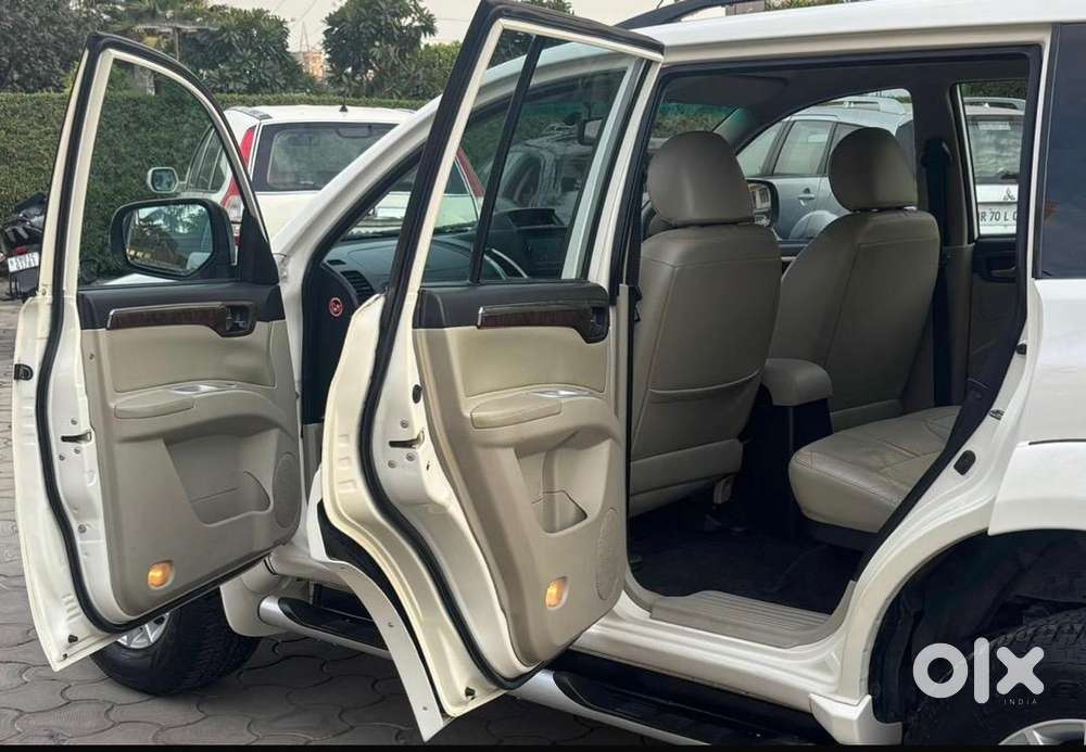 Mitsubishi Pajero Sport 2015 Diesel Well Maintained