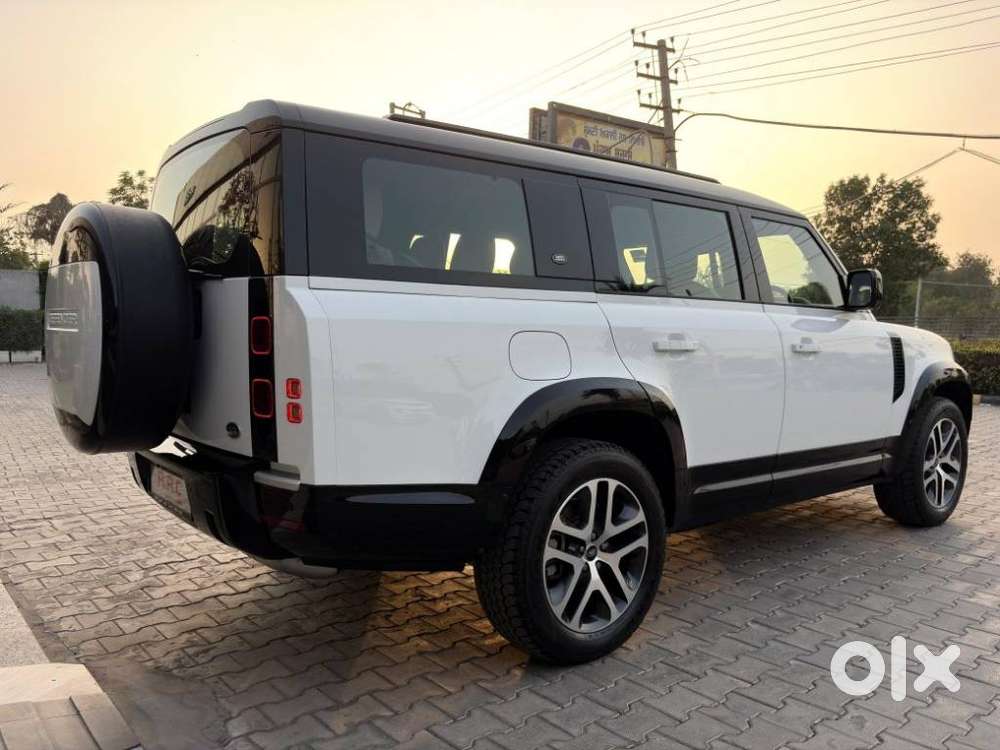 Land Rover Defender 3.0 L 130 Hse, 2023, Diesel