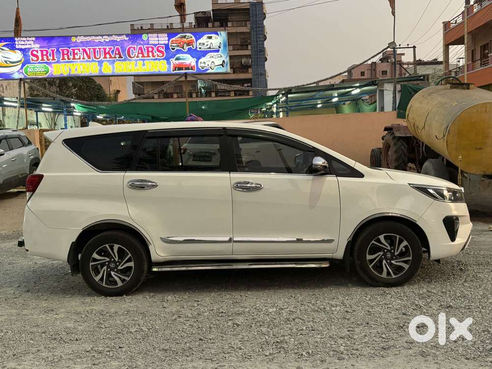 Toyota Innova Crysta 2.4 G Mt 8s, 2021, Diesel