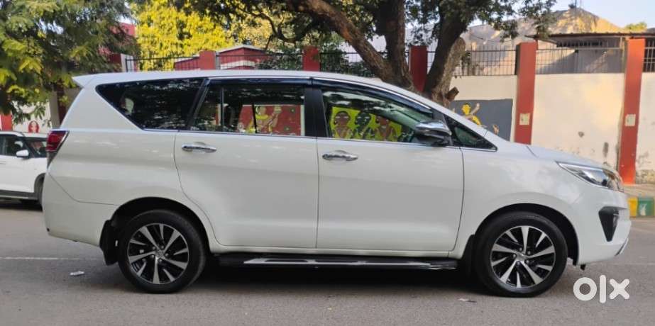 Toyota Innova Crysta 2.4 Z 7 Str, 2022, Diesel