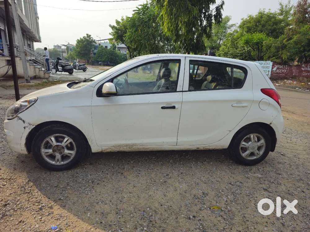 Hyundai I20 Sportz 2011