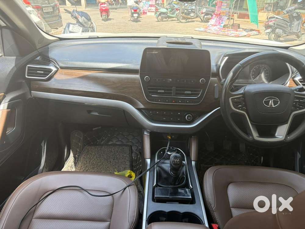 Dec 2020 Tata Harrier Xz+ (top Model With Sunroof) Single Owner
