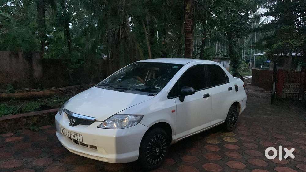 Honda City Gxi Petrol Car 2005