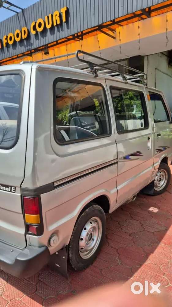 Maruti Suzuki Omni 2010