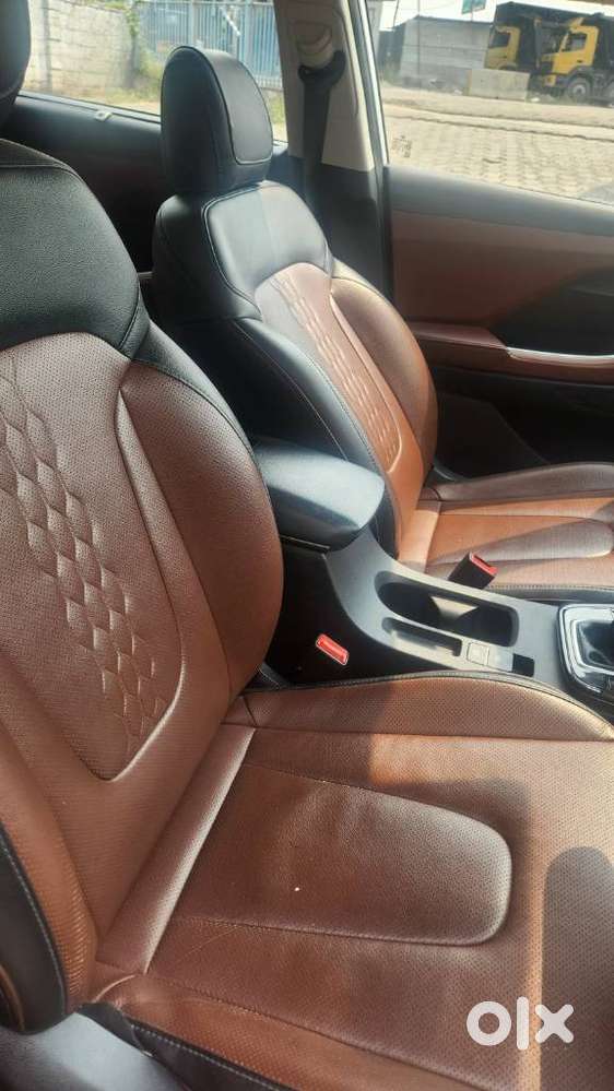 Hyundai Alcazar Signature, 2021, Petrol