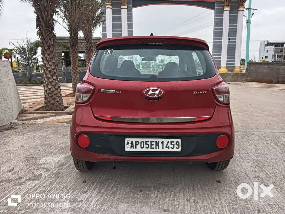 Hyundai Grand I10 2018 Diesel 93000 Km Driven