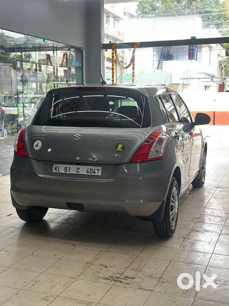 Maruti Suzuki Swift Vxi Glory Limited Edition, 2012, Petrol