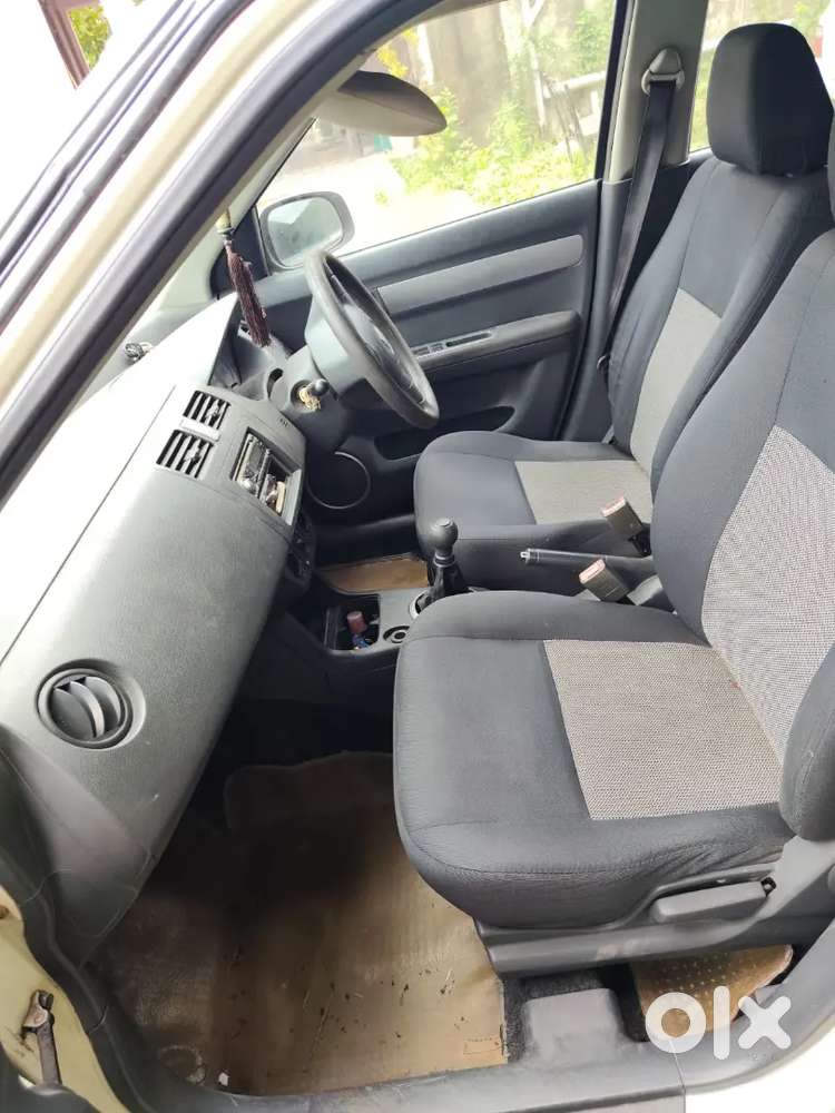 Maruti Suzuki Swift 2010