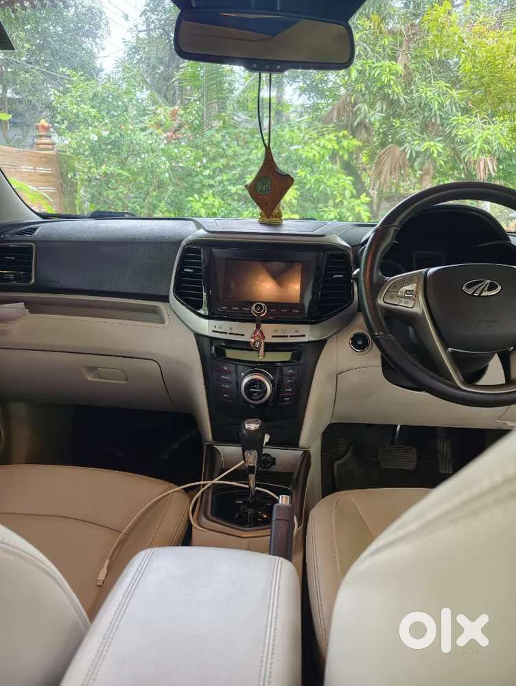 Mahindra Xuv300 W8(o) Amt Petrol