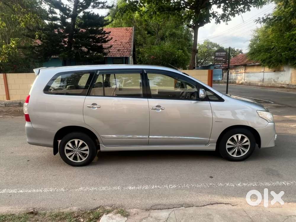 Toyota Innova 2009-2011 2.5 Vx 8 Str Bsiv, 2010, Diesel