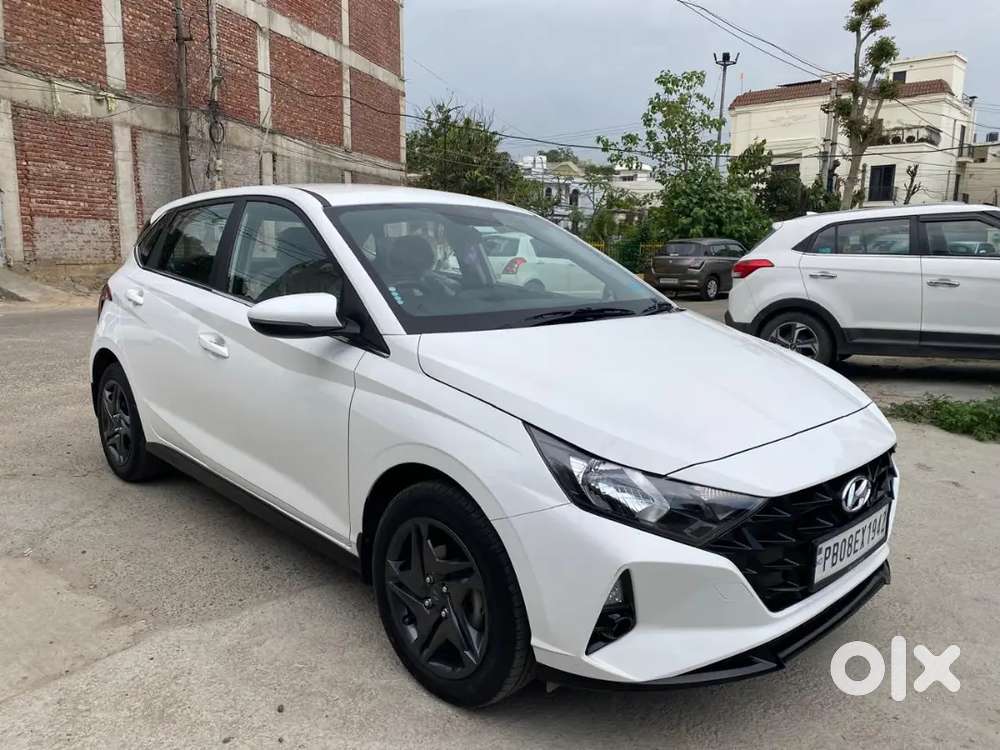 Hyundai New I20 2022 Petrol 7400 Km Driven