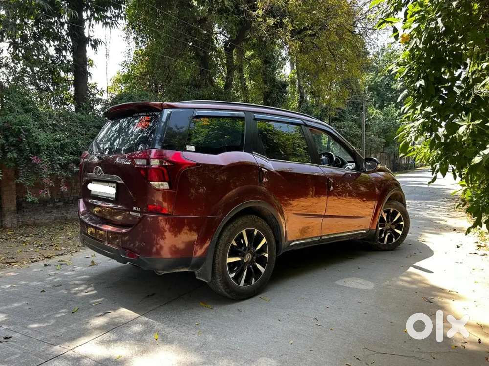 Mahindra Xuv500 Diesel 2018  Sunroof