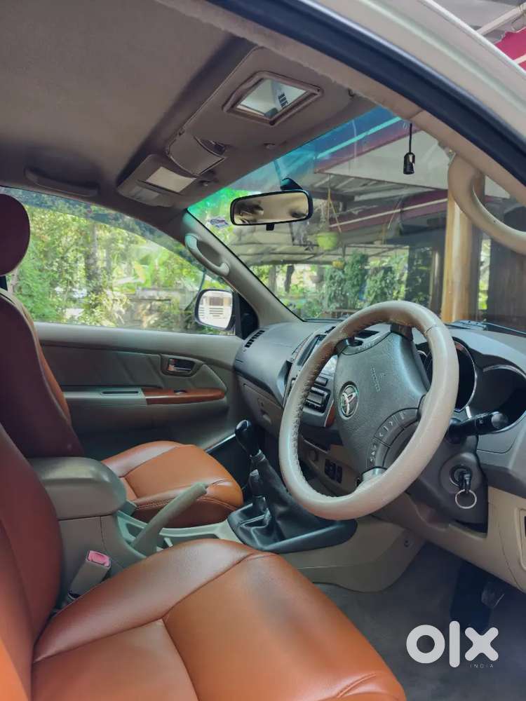 Toyota Fortuner 2011 Diesel Well Maintained