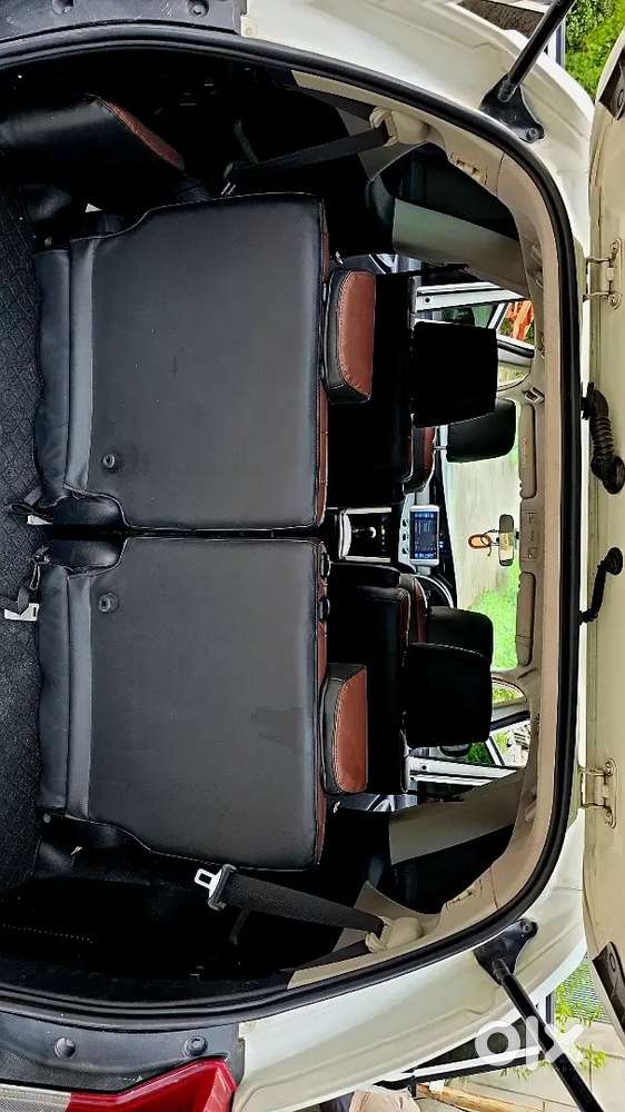 Toyota Innova Crysta 2020