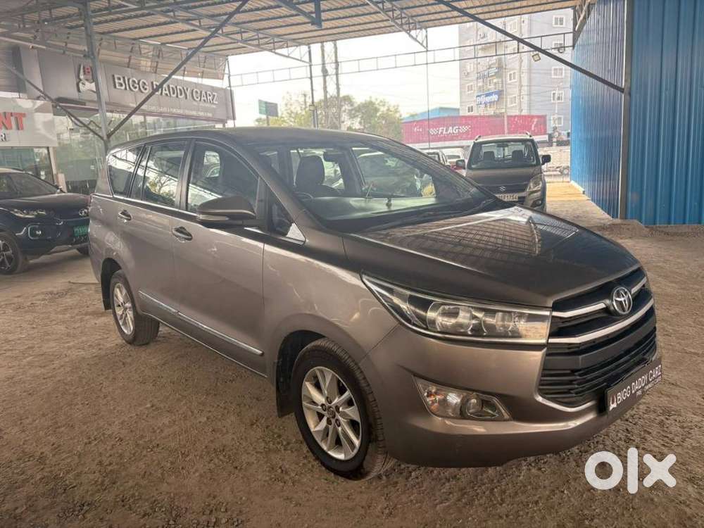 Toyota Innova Crysta 2.4 Gx Mt, 2017, Diesel