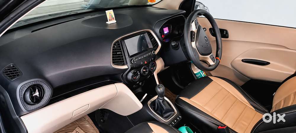 Less Driving Santro Top Model Urgent Sell