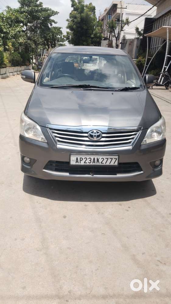 Toyota Innova 2.5 Vx (diesel) 8 Seater, 2012, Diesel