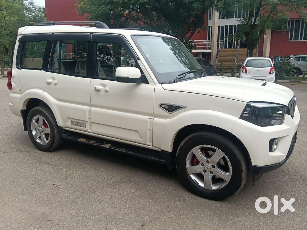 Mahindra Scorpio Classic 2.2 S 11 Mt 7 Str, 2020, Diesel