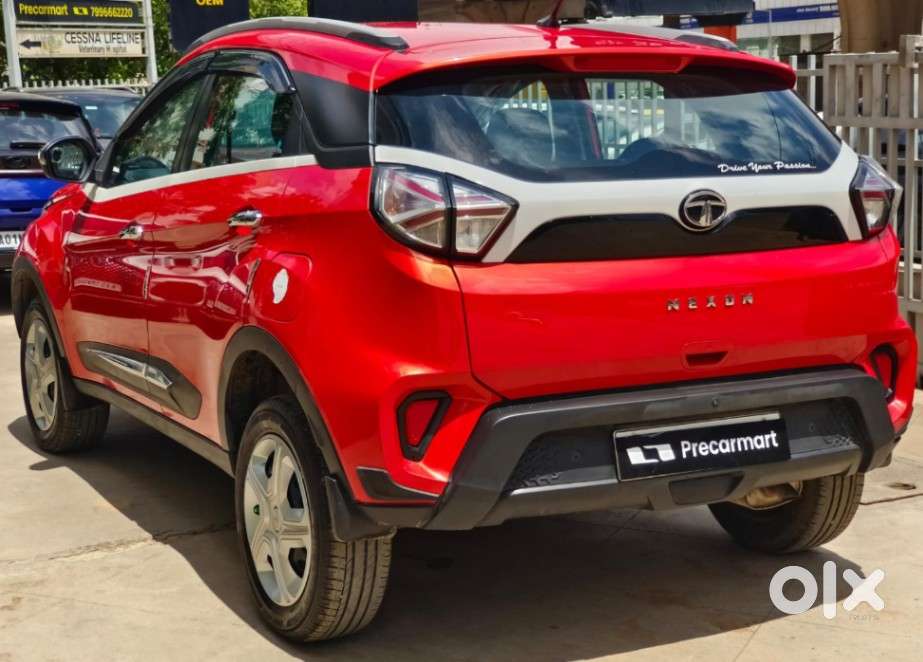 Tata Nexon 1.2 Revotron Xma Amt (s), 2023, Petrol