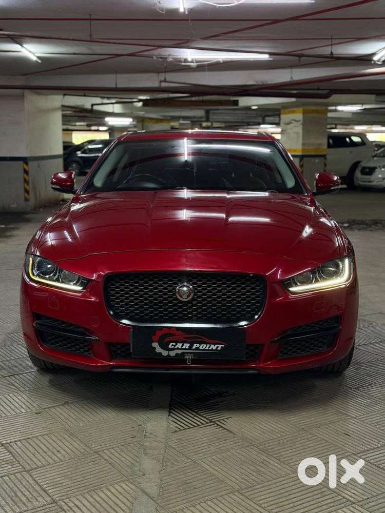 Jaguar Xe Portfolio, 2017, Petrol
